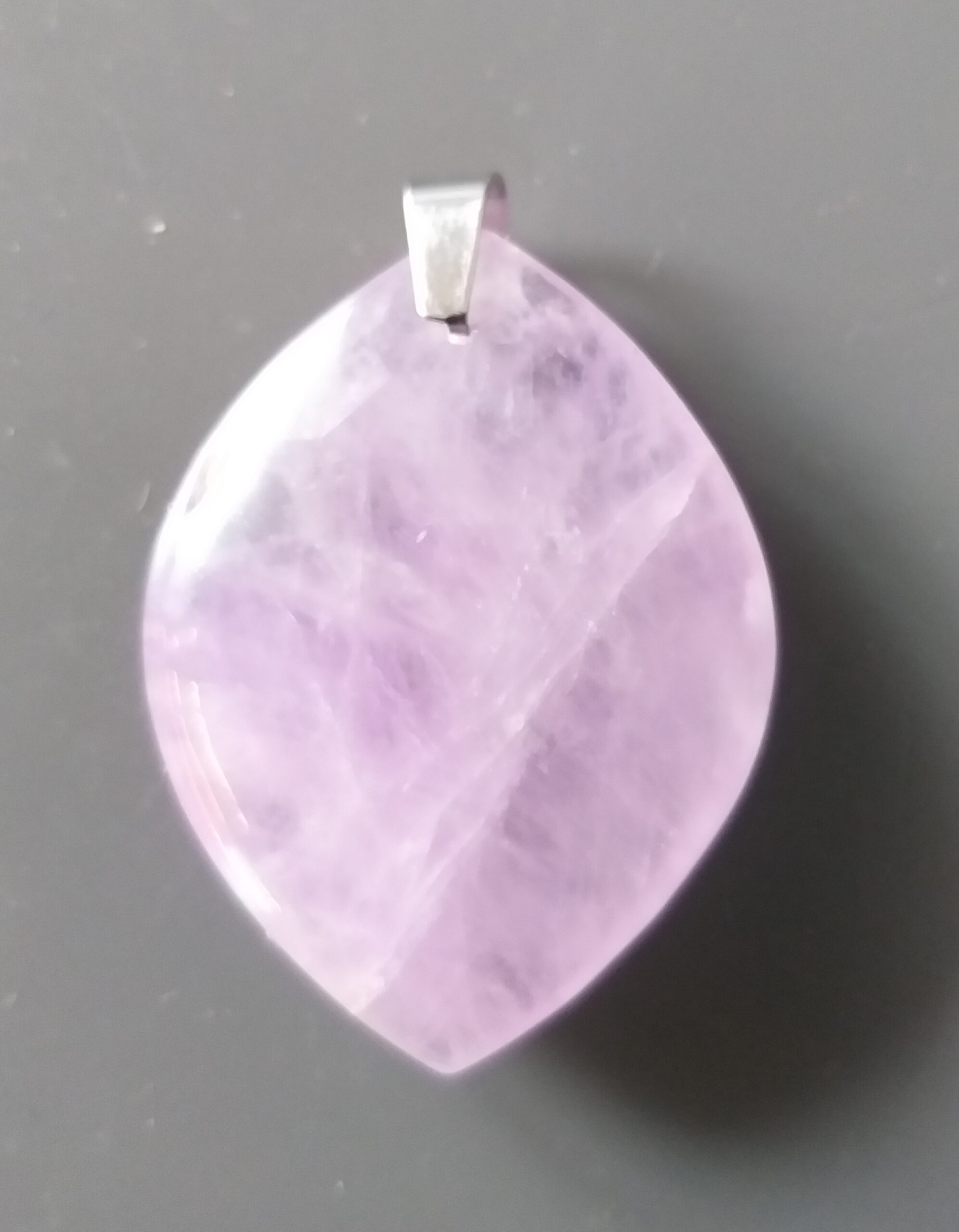 Améthyste AA forme libre plate